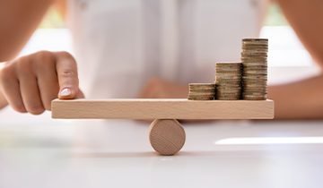 Striking the perfect balance: Director's salary and dividends for 2023/24