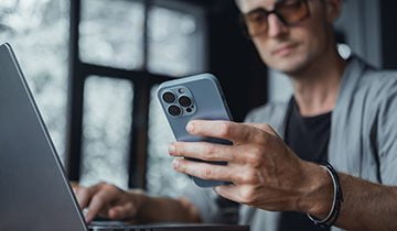 Using an iPhone? Keep an eye out for tax refund scammers